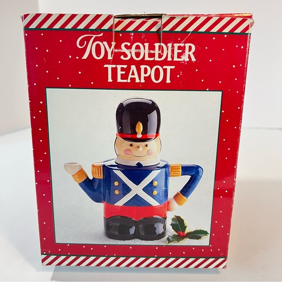 Dayton Hudson Toy Solider Teapot - Picture 5 of 7